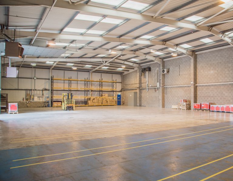 warehouse storage to support retail sector